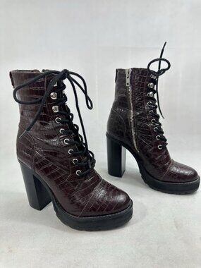 Steve Madden Winnie Harlow Lisa Love Lug Booties Womens 7 Read